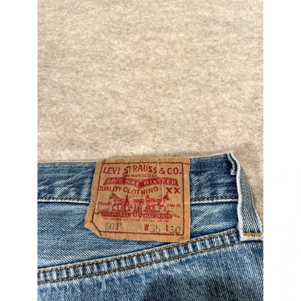 Levis 501 Original Fit Straight Jeans Mens 35x32 Blue Denim Logo Cotton Mid Rise